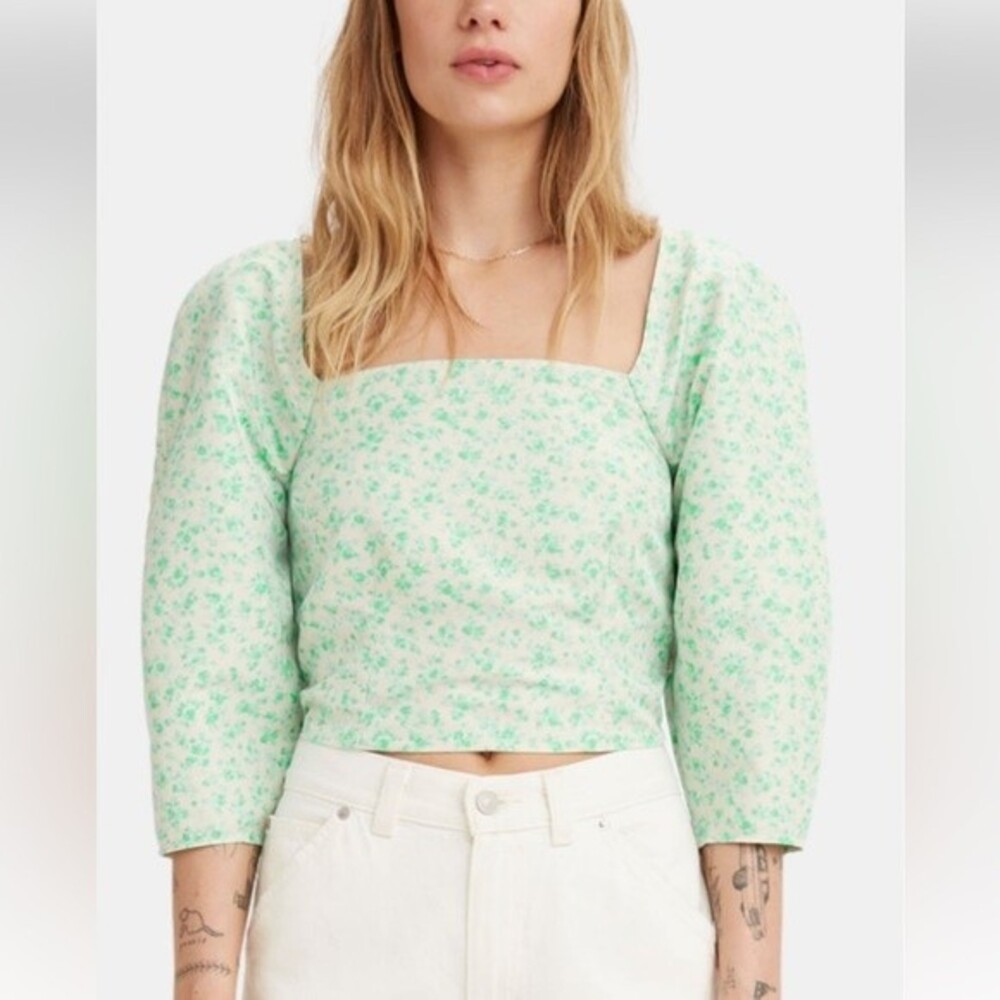 NWT Levi’s Vintage Floral The Statement Milkmaid Blouse size small